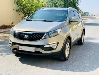 Kia  Sportage  2016  Automatic  75,000 Km  4 Cylinder  Front Wheel Drive (FWD)  SUV  Gold
