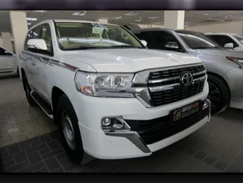 Toyota  Land Cruiser  GX  2021  Automatic  162,000 Km  6 Cylinder  Four Wheel Drive (4WD)  SUV  White