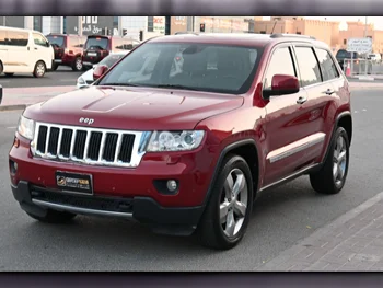 Jeep  Grand Cherokee  Limited  2013  Automatic  139,000 Km  8 Cylinder  Four Wheel Drive (4WD)  SUV  Maroon