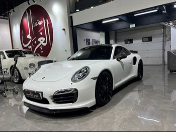 Porsche  911  Turbo S  2015  Automatic  40,000 Km  6 Cylinder  Rear Wheel Drive (RWD)  Coupe / Sport  White