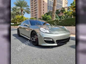 Porsche  Panamera  Turbo  2011  Automatic  73,000 Km  8 Cylinder  All Wheel Drive (AWD)  Coupe / Sport  Green