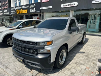 Chevrolet  Silverado  2021  Automatic  50,000 Km  8 Cylinder  Four Wheel Drive (4WD)  Pick Up  Silver