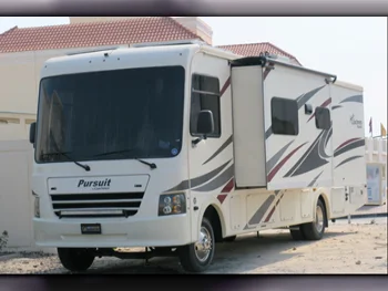Caravan - Coachmen  - 2019  - White  -Made in United States of America(USA)  - 42,000 Km