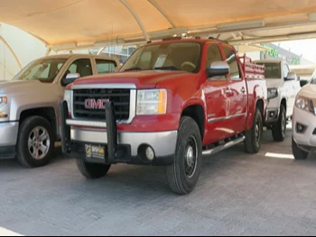 GMC  Sierra  1500  2009  Automatic  470,000 Km  8 Cylinder  Four Wheel Drive (4WD)  Pick Up  Red  With Warranty