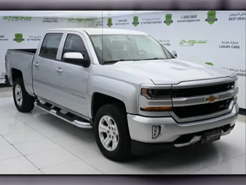 Chevrolet  Silverado  2017  Automatic  152,000 Km  8 Cylinder  Four Wheel Drive (4WD)  Pick Up  Silver