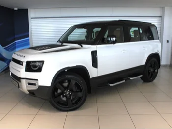 Land Rover  Defender  110 HSE  2024  Automatic  18 Km  6 Cylinder  Four Wheel Drive (4WD)  SUV  White  With Warranty