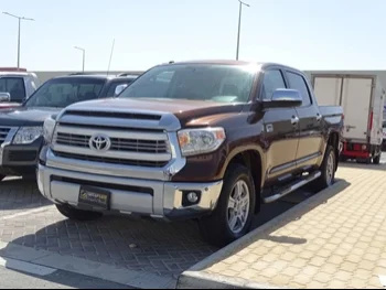 Toyota  Tundra  2015  Automatic  168,000 Km  8 Cylinder  Four Wheel Drive (4WD)  Pick Up  Brown