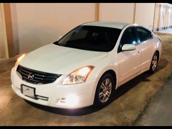 Nissan  Altima  2.5 S  2012  Automatic  163,000 Km  4 Cylinder  Front Wheel Drive (FWD)  Sedan  White