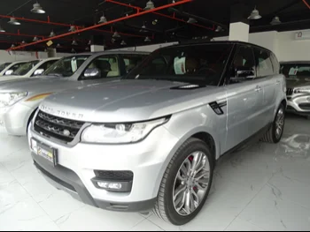 Land Rover  Range Rover  Sport SE  2016  Automatic  120,000 Km  8 Cylinder  All Wheel Drive (AWD)  SUV  Silver
