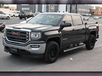 GMC  Sierra  1500  2016  Automatic  265,000 Km  8 Cylinder  Four Wheel Drive (4WD)  Pick Up  Gray