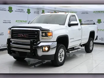 GMC  Sierra  2500 HD  2018  Automatic  43,000 Km  8 Cylinder  Four Wheel Drive (4WD)  Pick Up  White