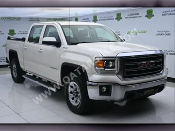 GMC  Sierra  1500  2015  Automatic  110,000 Km  8 Cylinder  Four Wheel Drive (4WD)  Pick Up  Pearl