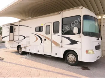 Caravan - 2006  - White  -Made in United States of America(USA)  - 40,230 Km