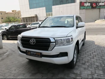 Toyota  Land Cruiser  GX  2020  Automatic  117,000 Km  6 Cylinder  Four Wheel Drive (4WD)  SUV  White  With Warranty