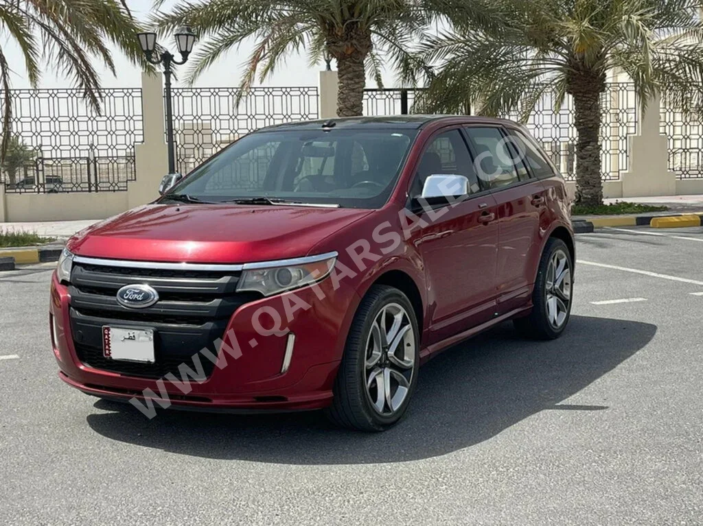  Ford  Edge  2013  Automatic  176,000 Km  6 Cylinder  All Wheel Drive (AWD)  SUV  Red  With Warranty