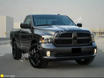 Dodge  Ram  1500  2022  Automatic  16,000 Km  8 Cylinder  Four Wheel Drive (4WD)  Pick Up  Gray  With Warranty
