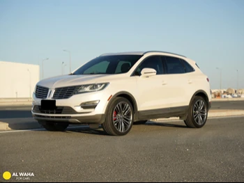 Lincoln  MKC  2016  Automatic  53,000 Km  4 Cylinder  All Wheel Drive (AWD)  SUV  White  With Warranty