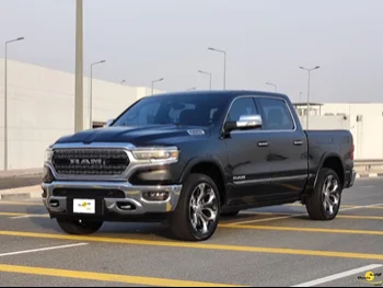 Dodge  Ram  Limited  2022  Automatic  8,000 Km  8 Cylinder  Four Wheel Drive (4WD)  Pick Up  Black  With Warranty