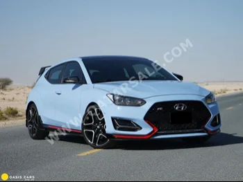Hyundai  Veloster  2019  Manual  12,500 Km  4 Cylinder  Front Wheel Drive (FWD)  Hatchback  Blue  With Warranty