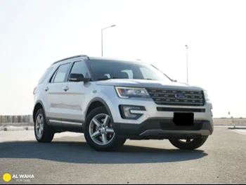 Ford  Explorer  XLT  2016  Automatic  73,041 Km  6 Cylinder  Four Wheel Drive (4WD)  SUV  Silver