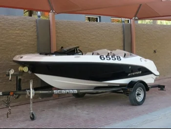 Speed Boat Scarab  165 ID  With Parking  With Trailer