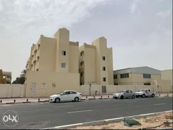 مباني ,ابراج ومجمعات - بناء العمالة  - الدوحة  - المنطقة الصناعية