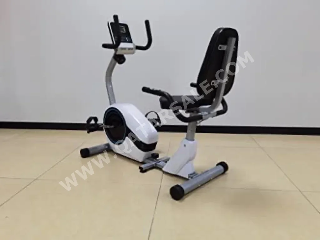 أجهزة اللياقة البدنية - دراجات التمرين