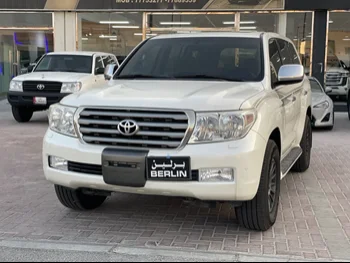 Toyota  Land Cruiser  VXR  2009  Automatic  460,000 Km  8 Cylinder  Four Wheel Drive (4WD)  SUV  White  With Warranty