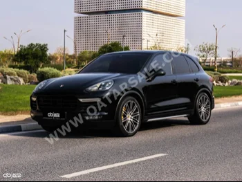 Porsche  Cayenne  Turbo  2015  Automatic  143,000 Km  8 Cylinder  Four Wheel Drive (4WD)  SUV  Black