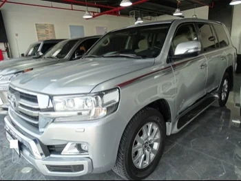 Toyota  Land Cruiser  GXR  2020  Automatic  138,000 Km  8 Cylinder  Four Wheel Drive (4WD)  SUV  Silver  With Warranty