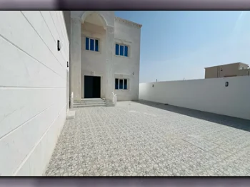 Family Residential  - Not Furnished  - Al Rayyan  - Izghawa  - 8 Bedrooms