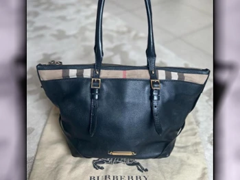 Tote Bag  Burberry  Black  Genuine Leather  For Women