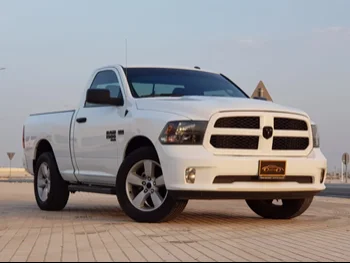 Dodge  Ram  1500  2022  Automatic  23,000 Km  8 Cylinder  Four Wheel Drive (4WD)  Pick Up  White  With Warranty