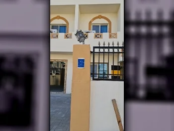 2 غرف نوم  شقة  للايجار  في الدوحة -  نجمة  مفروشة بالكامل