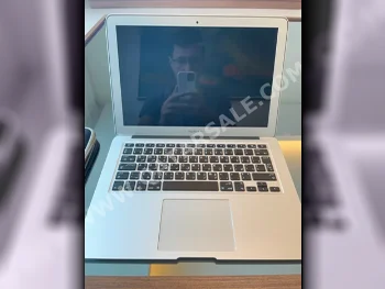 Laptops Apple  - MacBook Air  - Grey  - MacOS  - Intel  - Core i5 dual core  -Memory (Ram): 8 GB