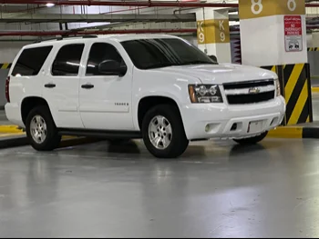 Chevrolet  Tahoe  LS  2009  Automatic  190,000 Km  8 Cylinder  All Wheel Drive (AWD)  SUV  White