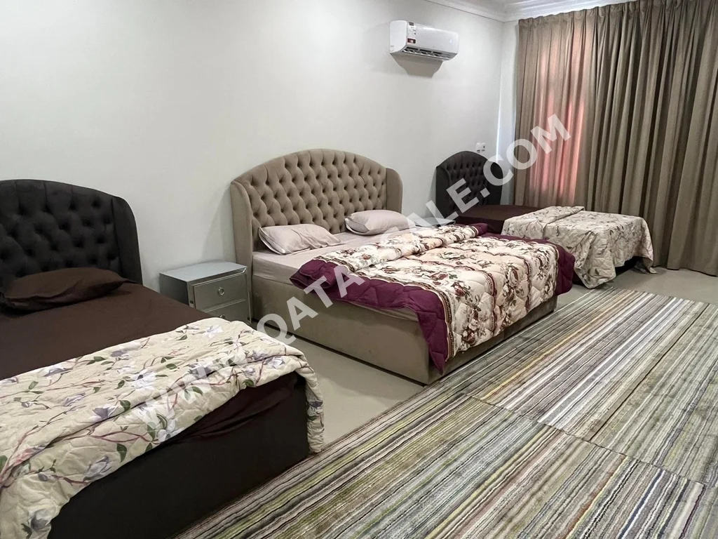 سكن عائلي  - مفروشة بالكامل  - الدوحة  - الدحيل  - 5 غرف نوم