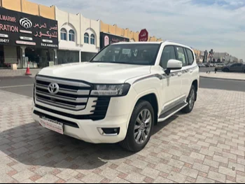  Toyota  Land Cruiser  GXR Twin Turbo  2023  Automatic  0 Km  6 Cylinder  Four Wheel Drive (4WD)  SUV  White  With Warranty