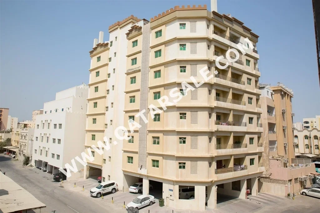 2 غرف نوم  شقة  للايجار  في الدوحة -  فريج بن درهم  مفروشة بالكامل