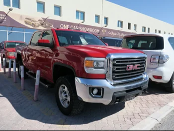 GMC  Sierra  2500 HD  2015  Automatic  311,000 Km  8 Cylinder  Four Wheel Drive (4WD)  Pick Up  Red