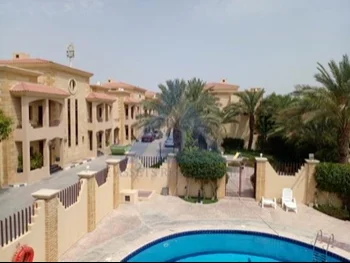 سكن عائلي  - نصف مفروشة  - الدوحة  - الهلال  - 4 غرف نوم