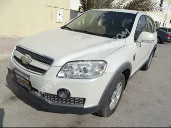 Chevrolet  Captiva  2008  Automatic  143,000 Km  4 Cylinder  Four Wheel Drive (4WD)  SUV  White  With Warranty