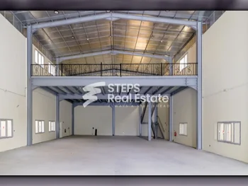 Warehouses & Stores - Doha  - Industrial Area  -Area Size: 1000 Square Meter