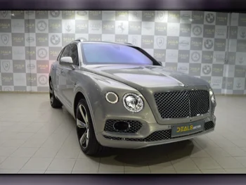 Bentley  Bentayga  First Edition  2017  Automatic  59,000 Km  12 Cylinder  Four Wheel Drive (4WD)  SUV  Silver  With Warranty