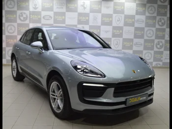 Porsche  Macan  Turbo  2023  Automatic  0 Km  4 Cylinder  Four Wheel Drive (4WD)  SUV  Gray  With Warranty