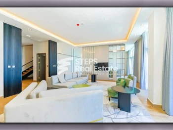 4 غرف نوم  شقة فوق سطح  للايجار  الدوحة -  اللؤلؤة  مفروشة بالكامل