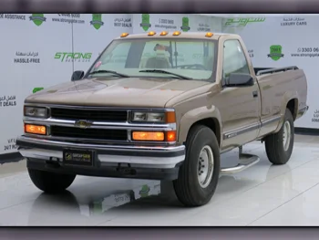 Chevrolet  Silverado  1997  Automatic  298,000 Km  8 Cylinder  Four Wheel Drive (4WD)  Pick Up  Brown