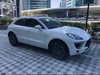 Porsche  Macan  S  2015  Automatic  136,500 Km  6 Cylinder  Four Wheel Drive (4WD)  SUV  White
