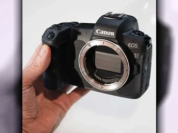 Digital Cameras - Canon  - Black