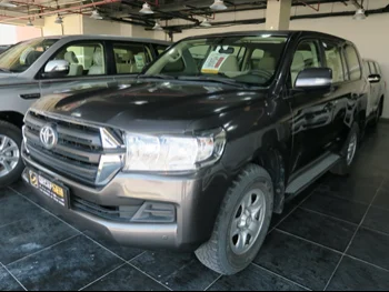 Toyota  Land Cruiser  G  2021  Automatic  63,000 Km  6 Cylinder  Four Wheel Drive (4WD)  SUV  Gray  With Warranty